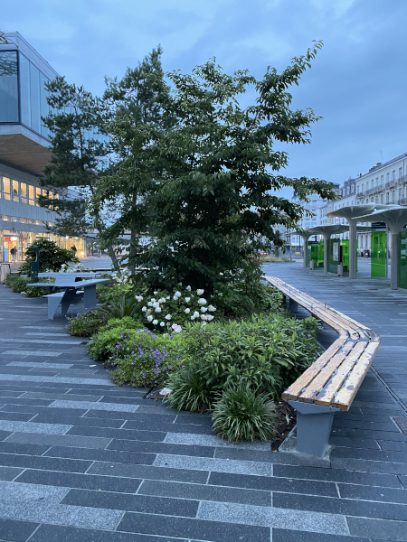 Parvis nord de la gare de Nantes (44). © Christophe Cozette.