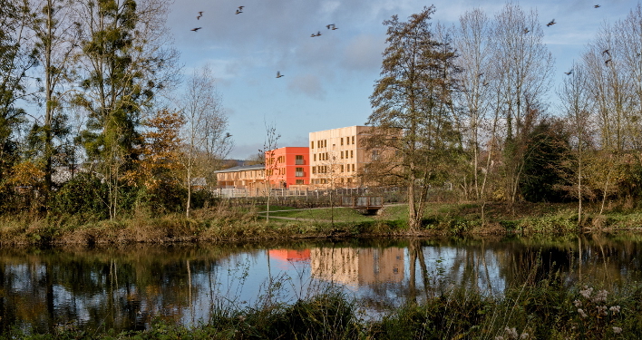 Le parc des Noés à Val-de-Reuil (27) est un îlot de verdure et de tranquillité pour ses habitants.